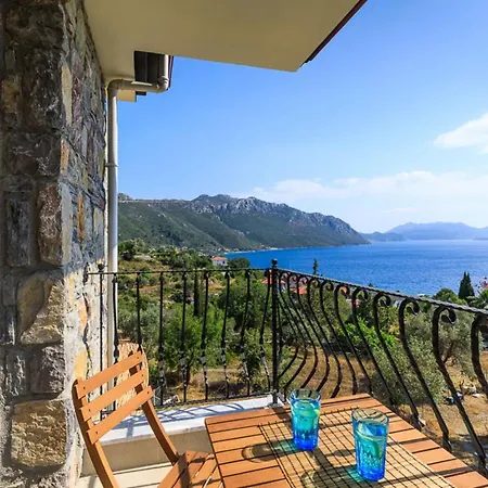 Ada Hotel 4*